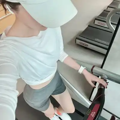 黄俊
